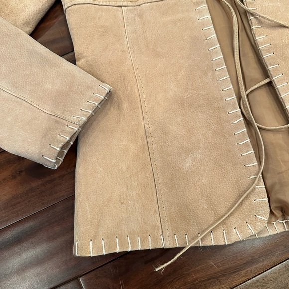 Joe Boxer Tan Leather Stitch Tie Front Suede Jacket Size Small - Picture 3 of 4